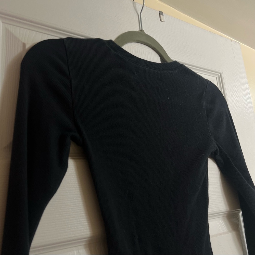 A&F Ribbed Crewneck Long-Sleeve Bodysuit Black - Picture 6 of 8